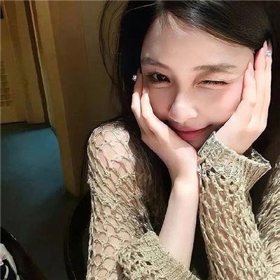 隐藏的画家海报